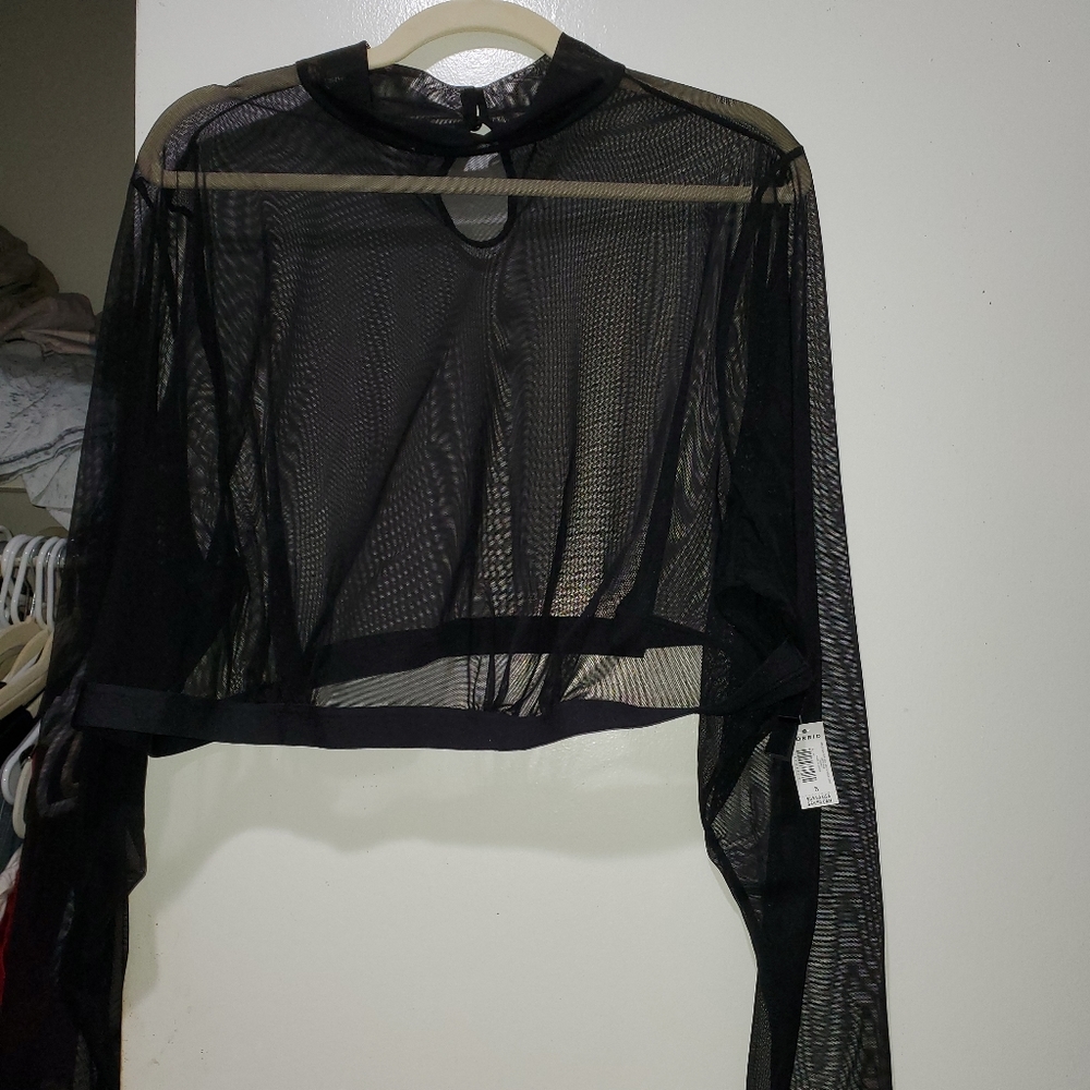 NWT Torrid Cropped Sheer Blouse Plus Size 5x Black